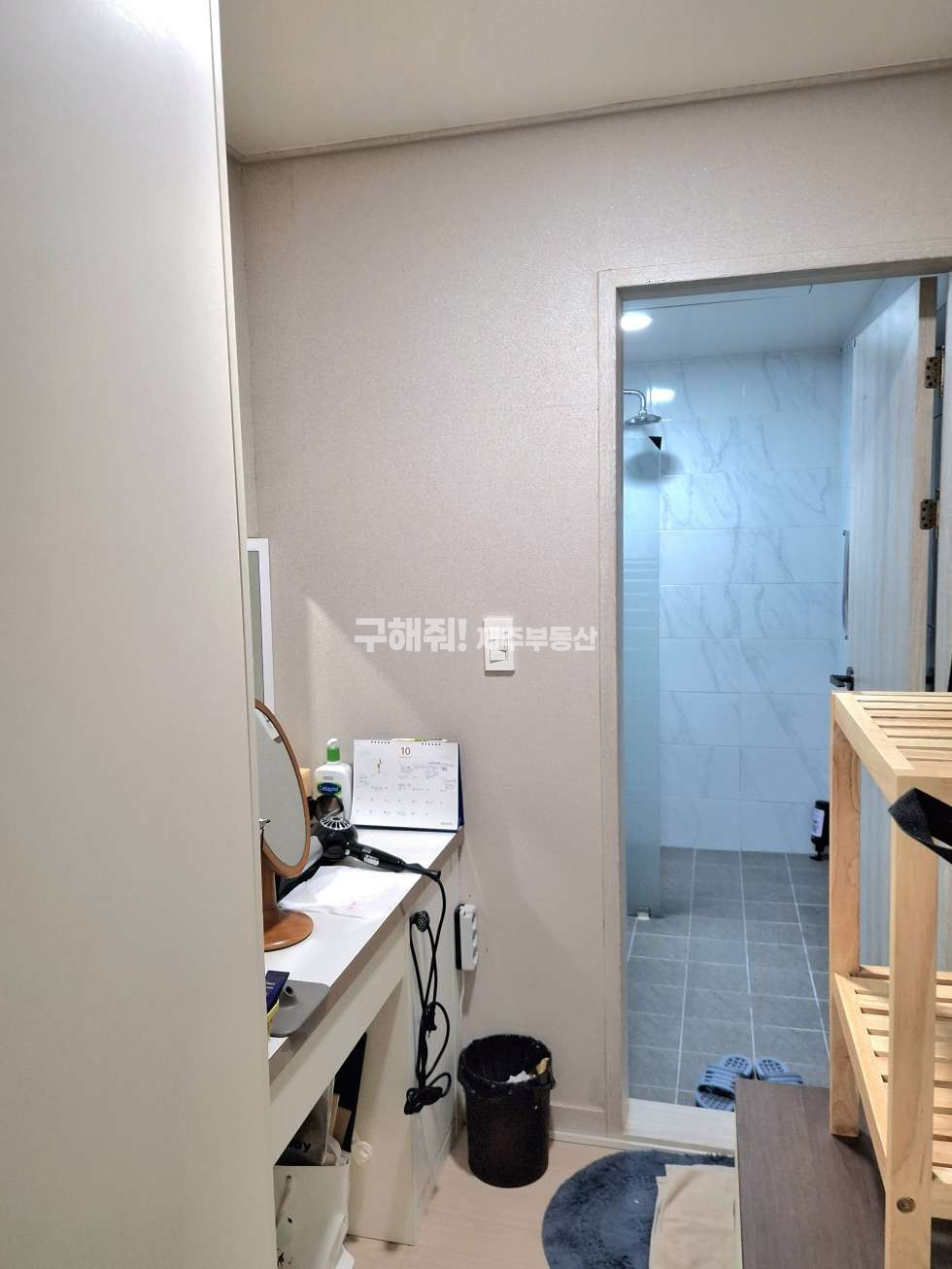 제주 제주시 용담삼동 992-7 다온캐슬동 명문 학군 근접 / 용담해안도로 인근 다세대 주택 매매 매매 매물번호 11116 사진 3