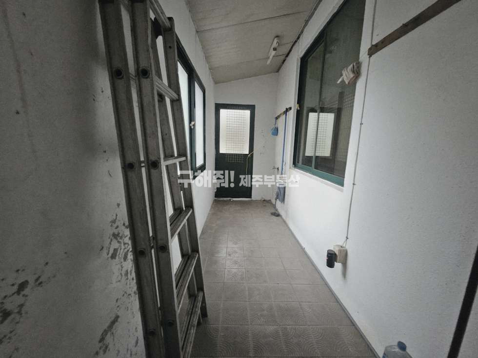제주 제주시 삼도일동 무권리 / 대로변 노출 좋음 / 서사라 인근 서광로 대로변 상가 임대 연세 매물번호 11182 사진 9