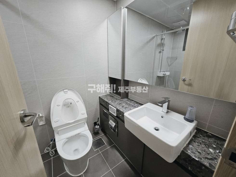 제주 제주시 영평동 2501-1 301동 즉시 입주 가능 / 고급스러운 영평해링턴코트 1차 복층 매매 매매 매물번호 11217 사진 9