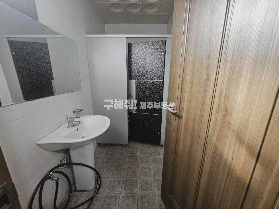 제주 제주시 이도이동 무권리 / 중앙여고 앞 대로변 / 노출 좋은 1층 상가 임대 연세 매물번호 11243 사진 9