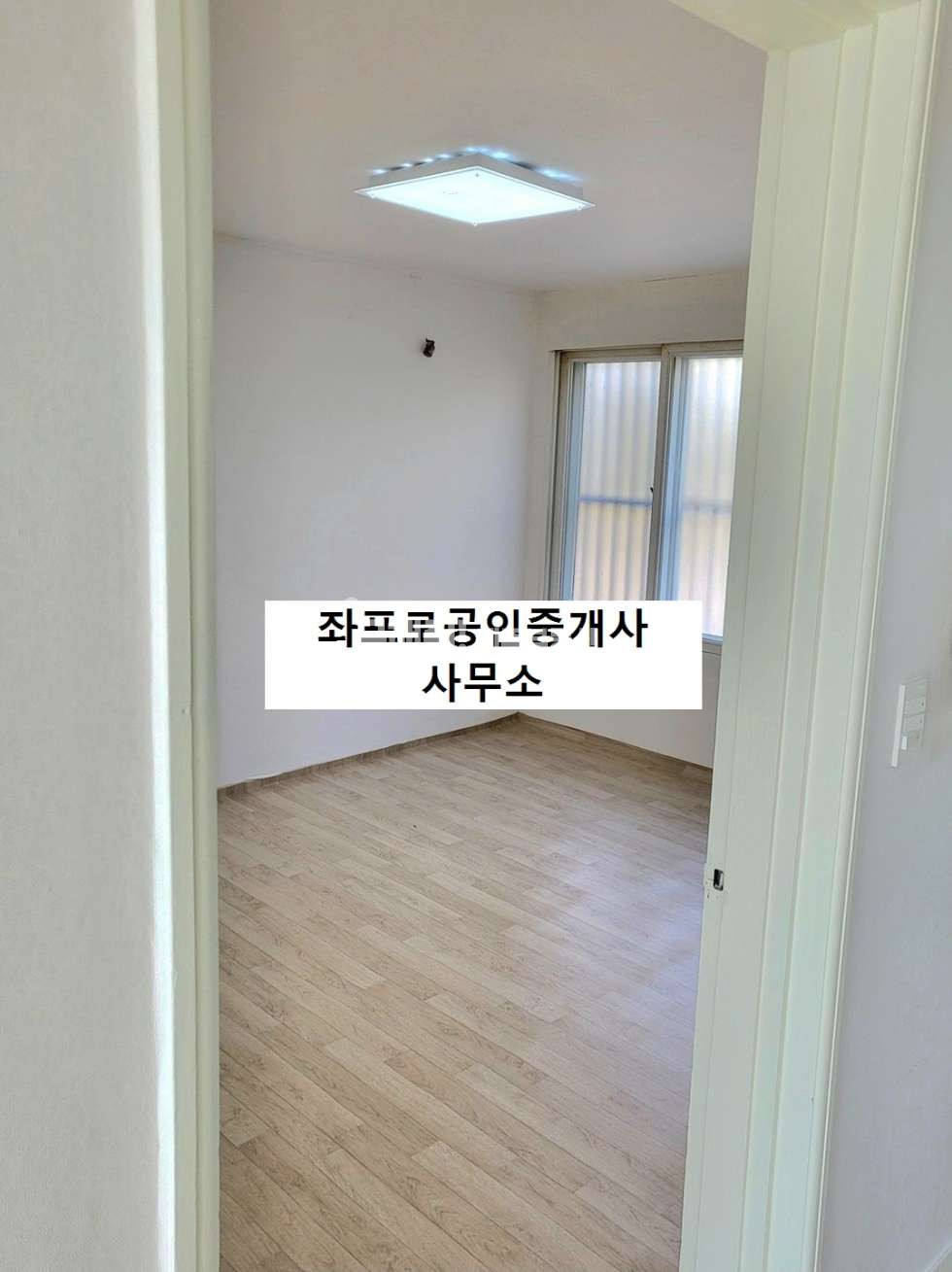 제주 제주시 아라일동 6147-1 (영남빌라) 1동 위치 좋음 / 학군, 생활 인프라 모두 갖춘 아라지구 내 다세대 매매 매매 매물번호 11253 사진 5