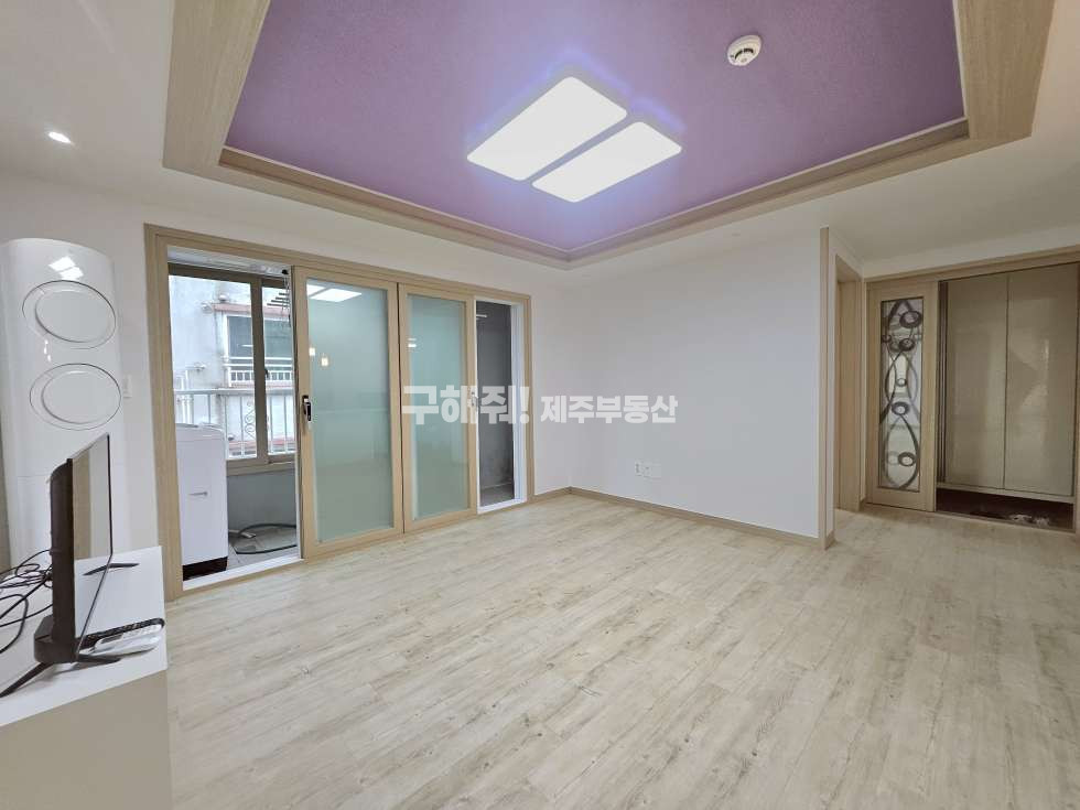 제주 제주시 아라일동 6069-15 즉시입주 / 깔끔 그자체 / 아라 스위첸 인근 리모델링 완료 쓰리룸 임대 연세 매물번호 11286 사진 1
