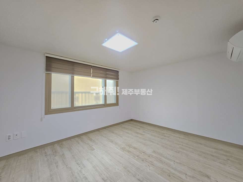 제주 제주시 아라일동 6069-15 즉시입주 / 깔끔 그자체 / 아라 스위첸 인근 리모델링 완료 쓰리룸 임대 연세 매물번호 11286 사진 4