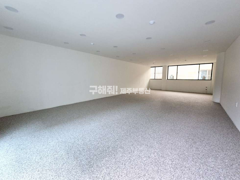 제주 제주시 이도이동 이도 법원 공영주차장 인근 1층 무권리 상가 사무실 강추 월세 매물번호 10089 사진 1