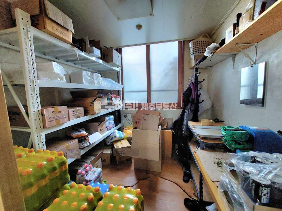 제주 제주시 연동 292-33, 1층 현 성업중/프랜차이즈 치킨집/9월까지 무상임대/즉시운영가능 연세 매물번호 11409 사진 4