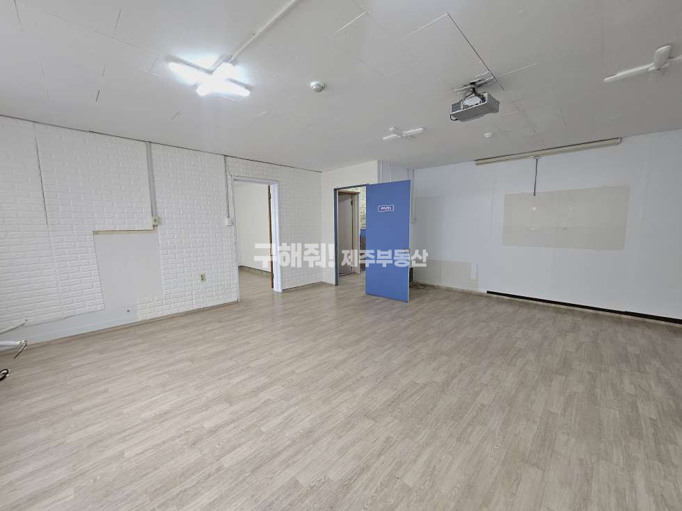 제주 제주시 일도이동 제주동초 인근, 임대료 부담을 낮춘 대형 평수 가성비 상가 임대 연세 매물번호 11508 사진 6
