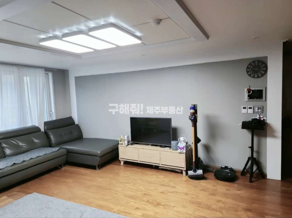 제주 제주시 이도이동 1026-11 (하늘그린) 하늘그린동 이도주공 재건축 인근제주지방법원 맞은편 / 하늘그린 아파트 매매 매매 매물번호 11523 사진 1