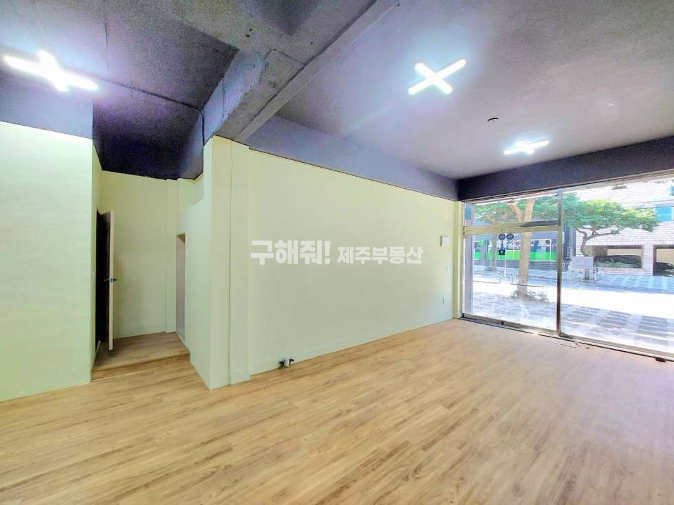제주 제주시 삼도일동 무권리. 음식점 가능. 서사로 도로변 상가 임대 연세 매물번호 10237 사진 1