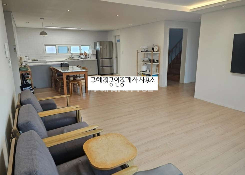 제주 제주시 아라이동 929 가동 오션뷰, 한라산뷰 / 아이파크 인근 쓰리룸 복층 민형빌 매매 매매 매물번호 11572 사진 3