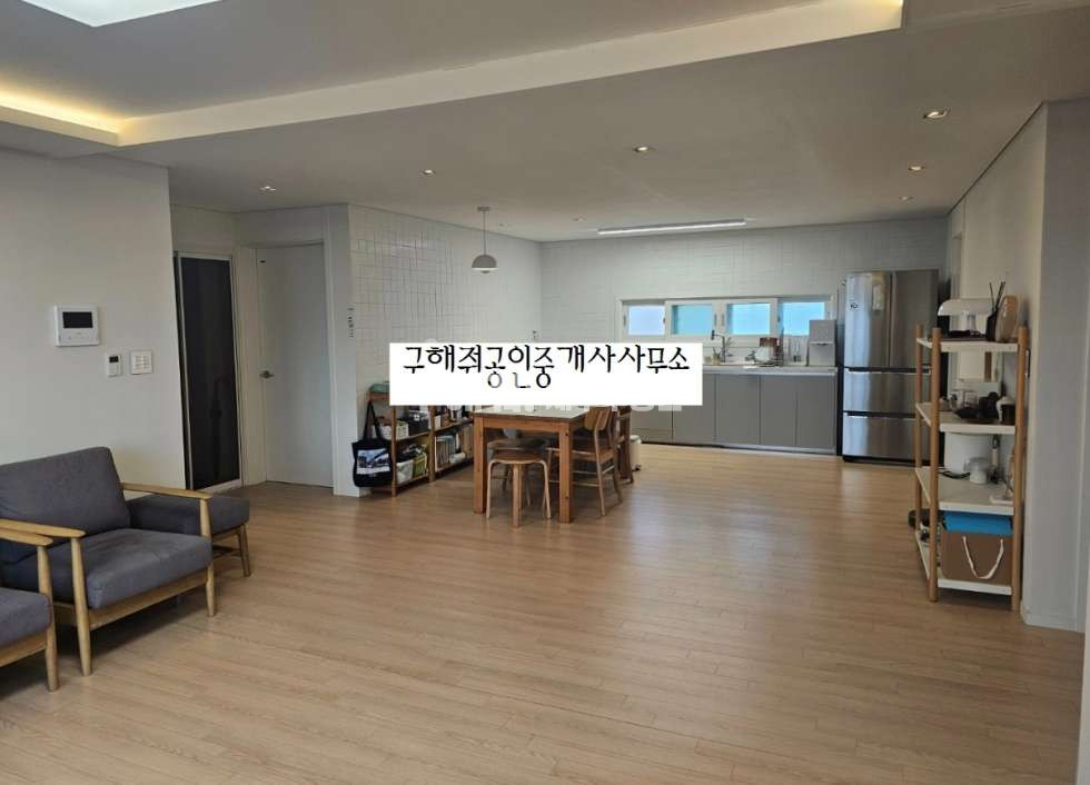 제주 제주시 아라이동 929 가동 오션뷰, 한라산뷰 / 아이파크 인근 쓰리룸 복층 민형빌 매매 매매 매물번호 11572 사진 4