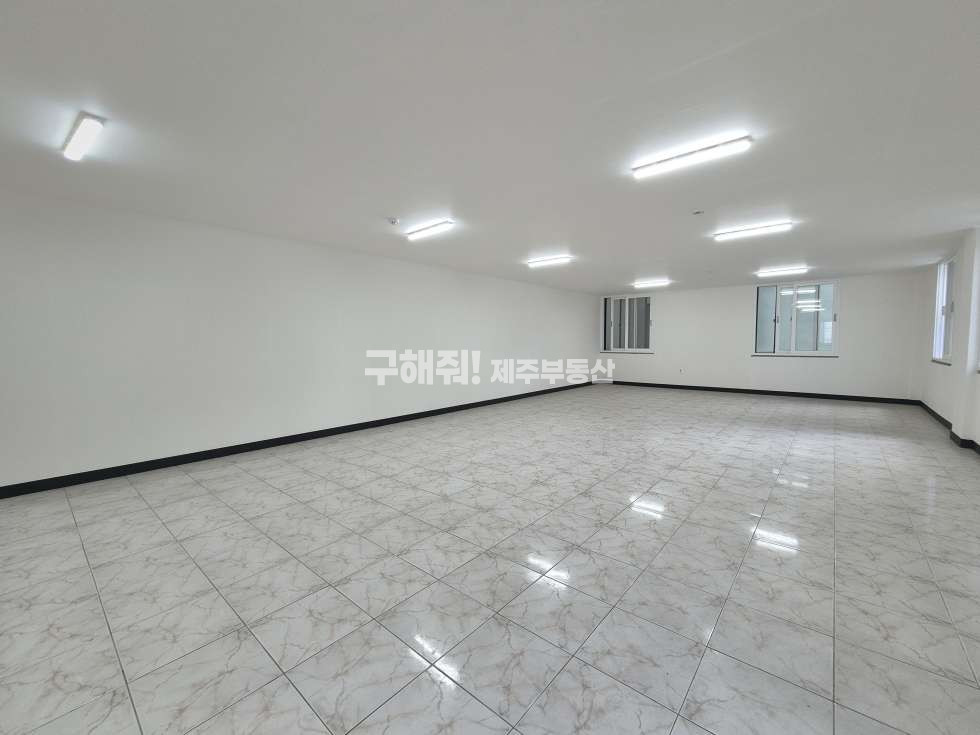 제주 제주시 일도이동 무권리 / 인제사거리 인근 내부 깔끔한 상가 임대 연세 매물번호 11580 사진 3