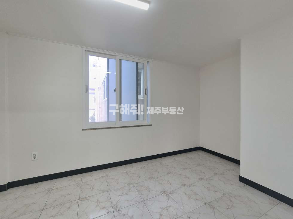 제주 제주시 일도이동 무권리 / 인제사거리 인근 내부 깔끔한 상가 임대 연세 매물번호 11580 사진 4