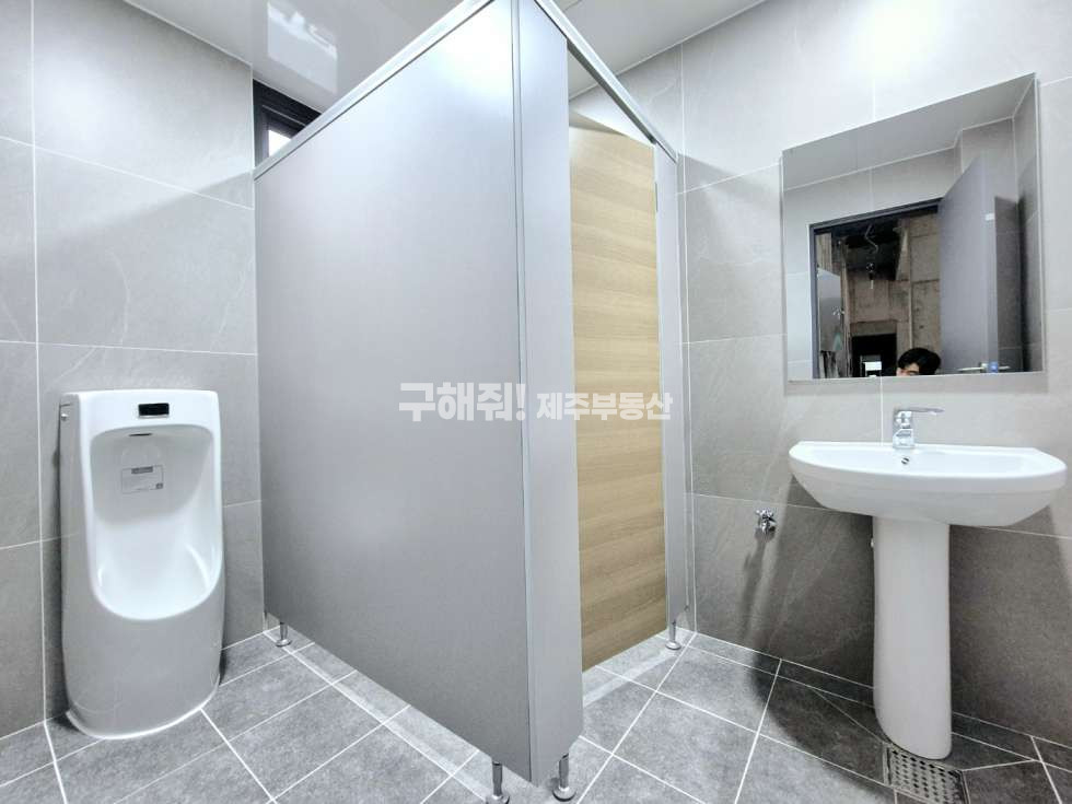 제주 제주시 이도이동 무권리 남광초 옆 1층 상가, 60평 통사용가능 연세 매물번호 10042 사진 6