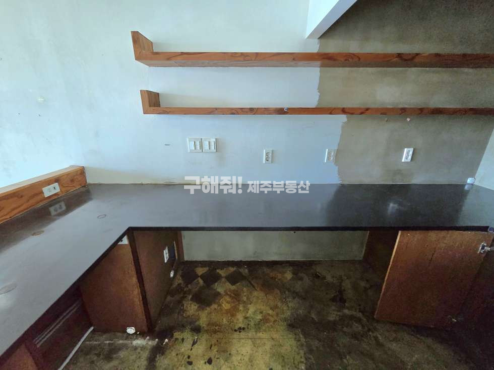 제주 제주시 도남동 ▶ 도남 청사 맞은편 메인 삼거리 대로변 무권리 월세 매물번호 11679 사진 7