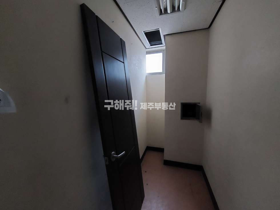 제주 제주시 일도이동 무권리 / 인화초등학교 부근 대로변 80평대 넓은 상가 연세 매물번호 10045 사진 6