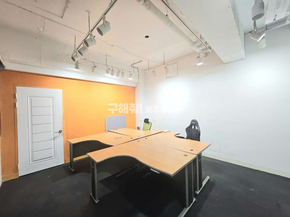 제주 제주시 이도이동 고산빌딩동 제주시청 구세무서 근처 대도로변 사무실 임대 연세 매물번호 10063 사진 2