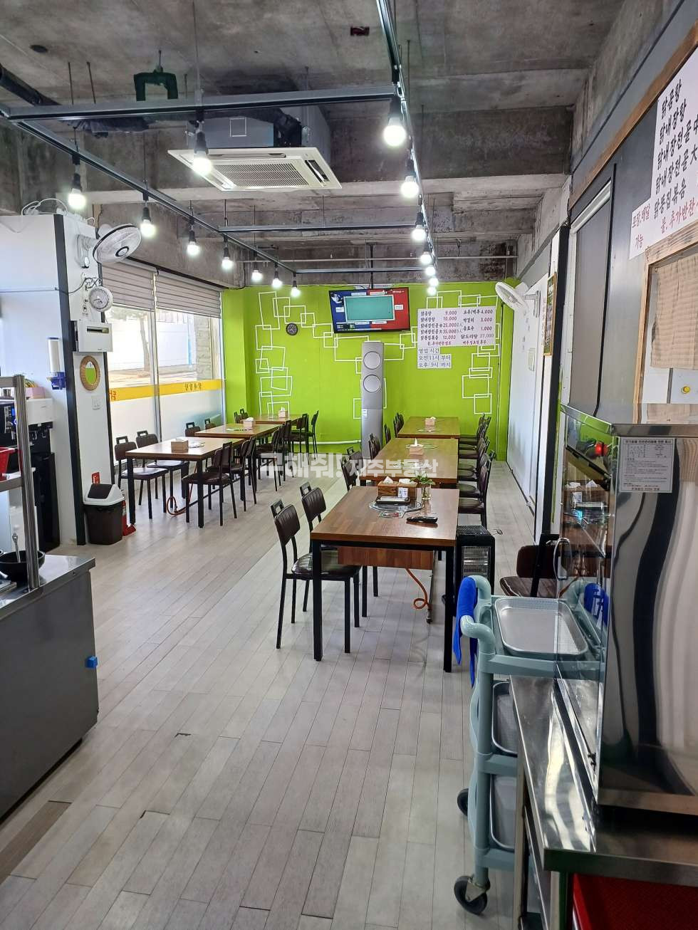 제주 제주시 화북일동 도로변 점포. 일반음식점 운영중인 점포 임대 연세 매물번호 10194 사진 6