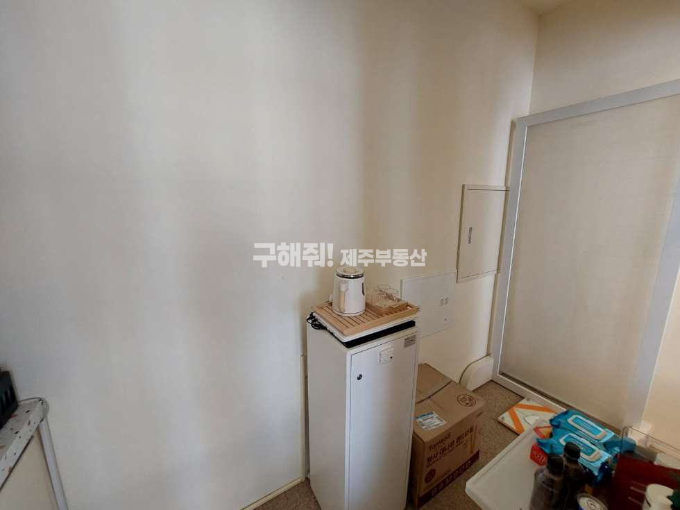 제주 제주시 노형동 유동인구 많음. 제주일고 근처 1층 상가 임대 연세 매물번호 10263 사진 5