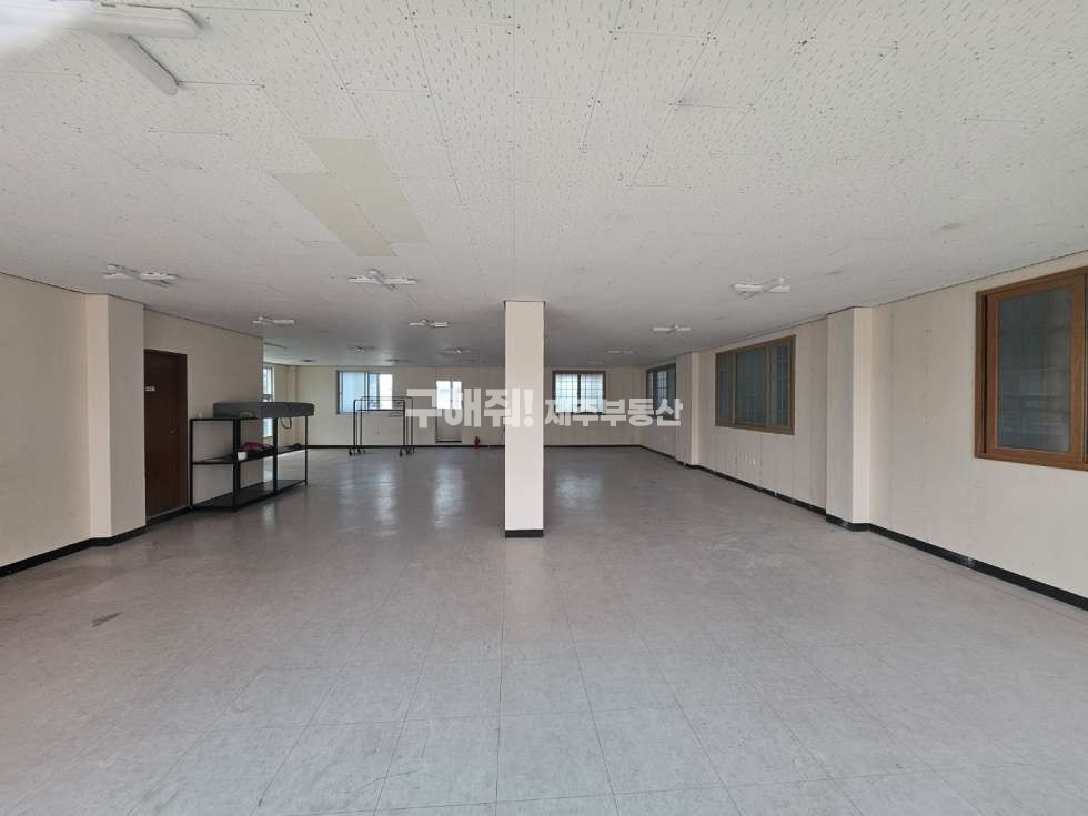 제주 제주시 이도이동 무권리. 이도광장교차로 연삼로 인접한 상가임대 연세 매물번호 10252 사진 2