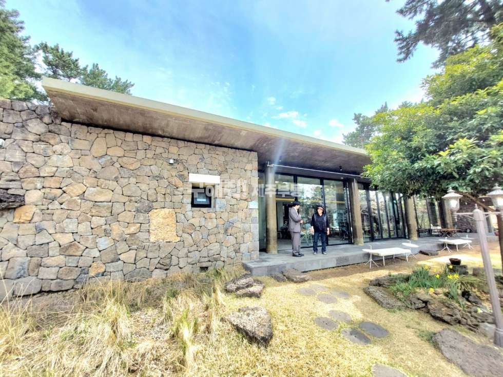 제주 제주시 노형동 가동 급매 / 노출 최상 / 한라수목원 사거리 근처 대도로변 상가임대 연세 매물번호 10323 사진 4