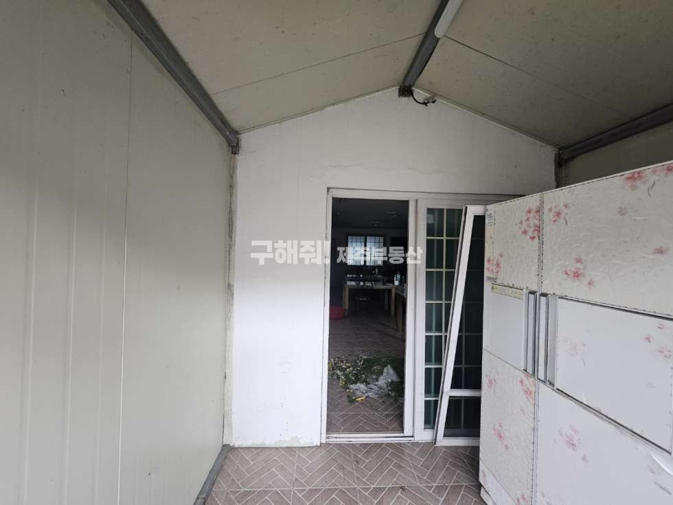 제주 제주시 조천읍 교래리 상가주택 통임대 / 교래 삼다수공장 입구 상가주택 통임대 연세 매물번호 10380 사진 6